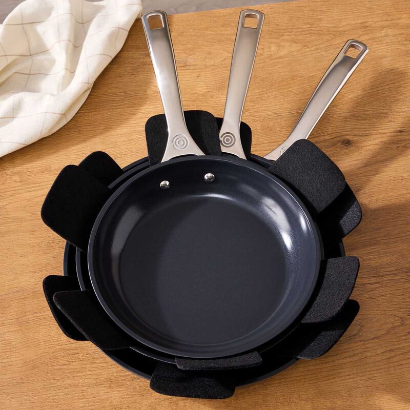 Le Creuset Frypan Protector Set 3 image number 1